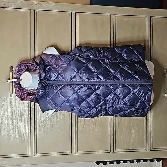 Gerry Reversible Puffer Vest - Picture 4 of 14
